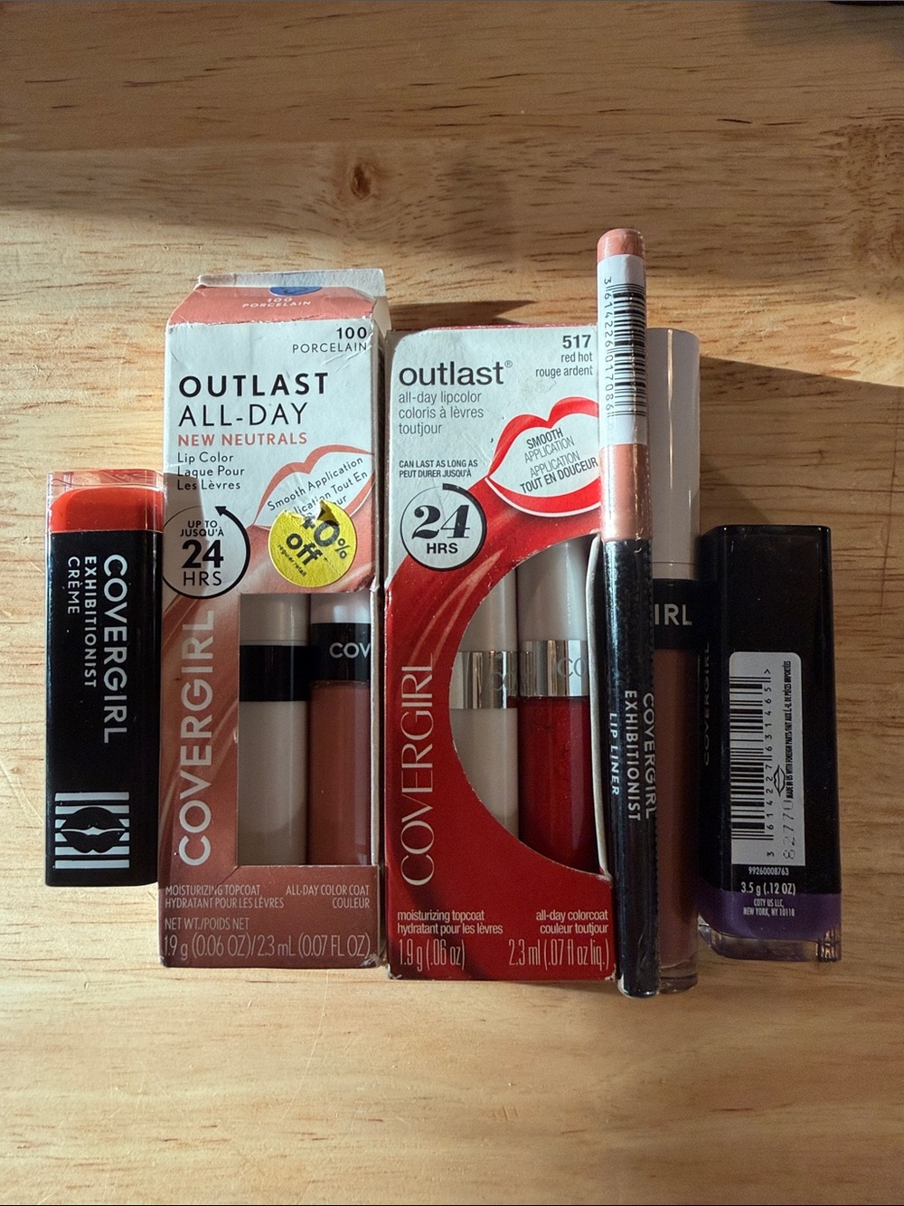 COVERGIRL Lip Color Bundle in Nude, Pink and Red Tones